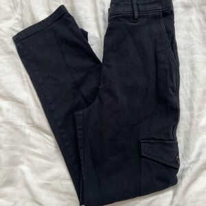 Aritzia Wilfred Free Modern Cargo Pants Black
